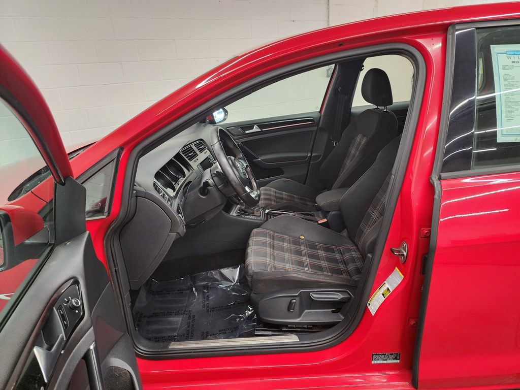 Used 2015 Volkswagen GTI S FWD image 12