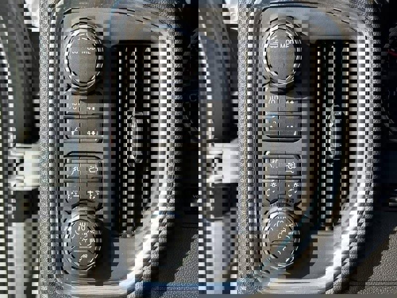 Used 2023 Chevrolet Silverado 3500 High Country image 16