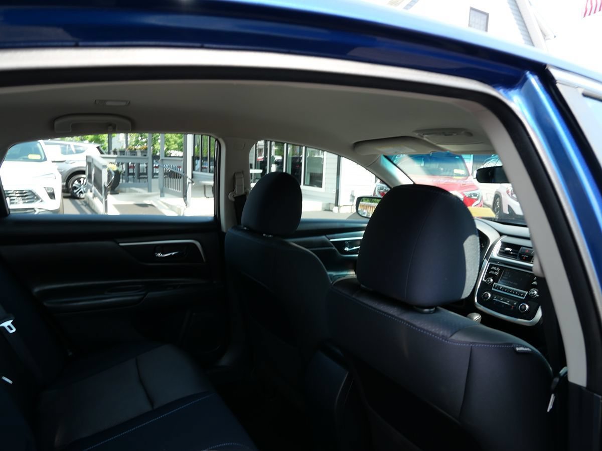 Used 2017 Nissan Altima 2.5 SR FWD image 22