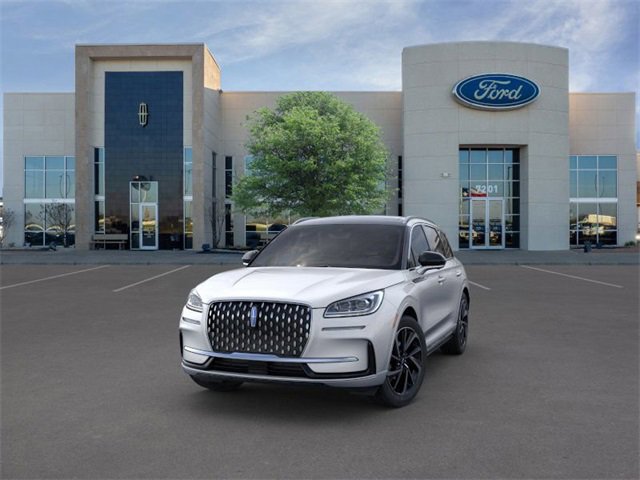 Used 2024 Lincoln Corsair Grand Touring image 2