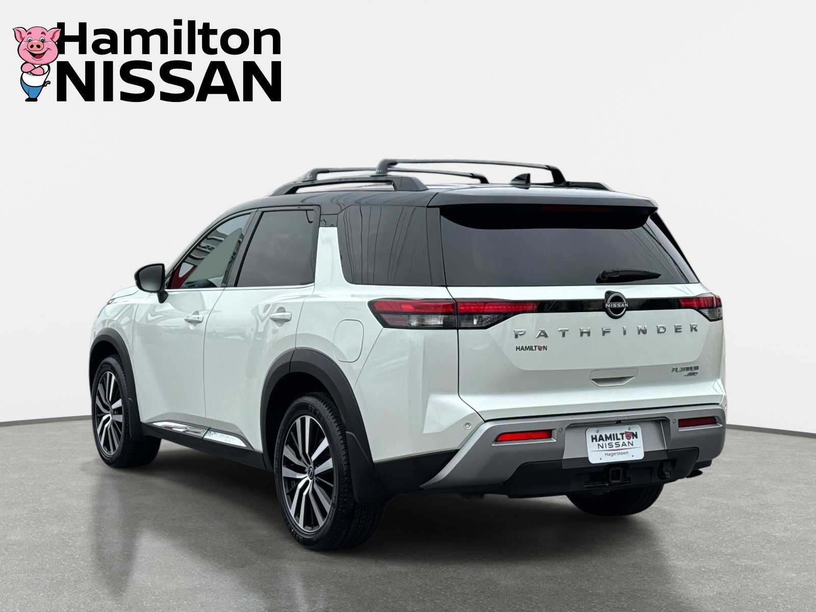 Used 2023 Nissan Pathfinder Platinum image 4