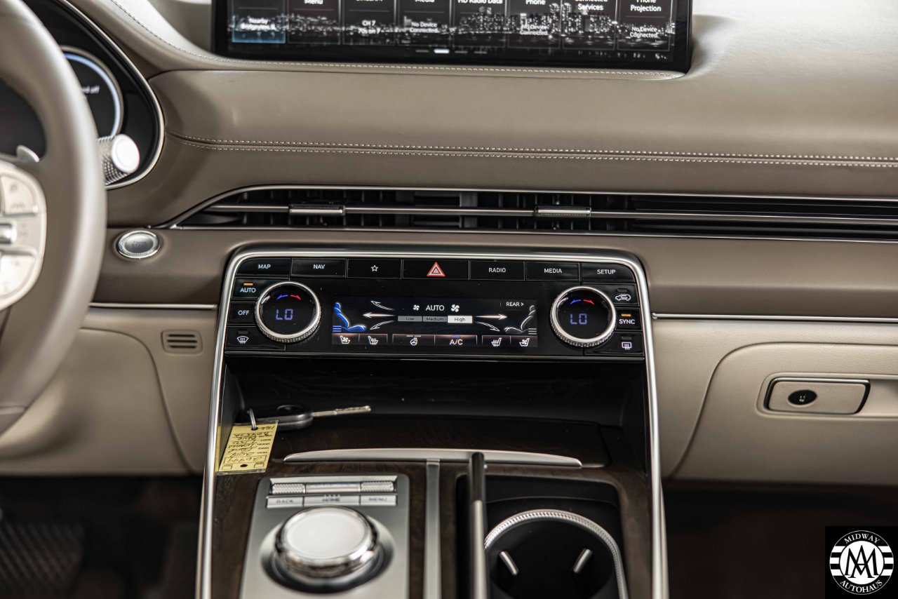 Used 2024 Genesis GV80 2.5T w/ Advanced Package image 40