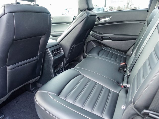 Used 2024 Ford Edge SEL w/ Convenience Package image 8