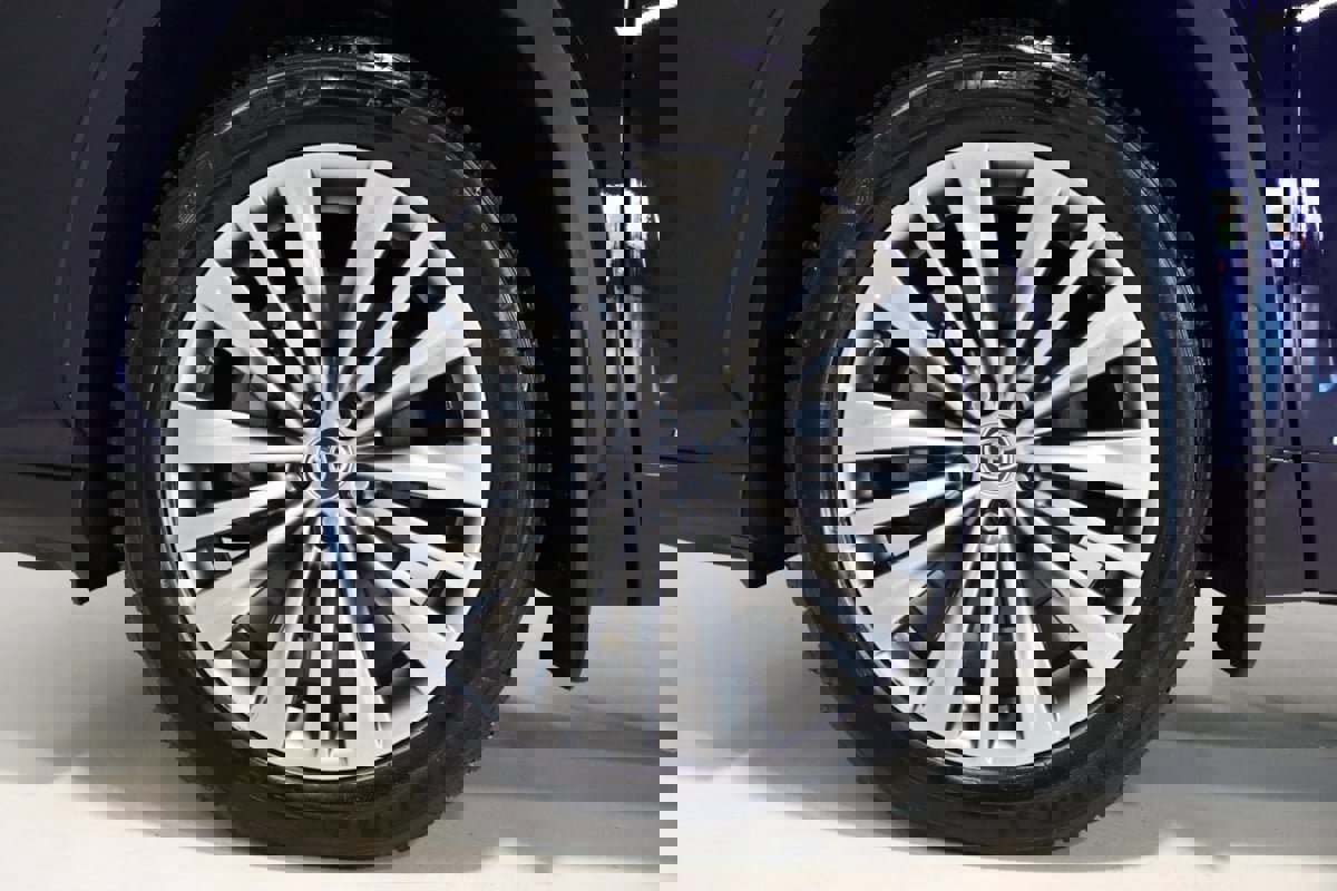 Used 2021 Toyota Highlander Platinum image 79