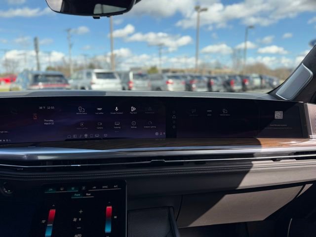 Used 2026 Cadillac Escalade Platinum Sport w/ LPO, Floor Liner Package image 30