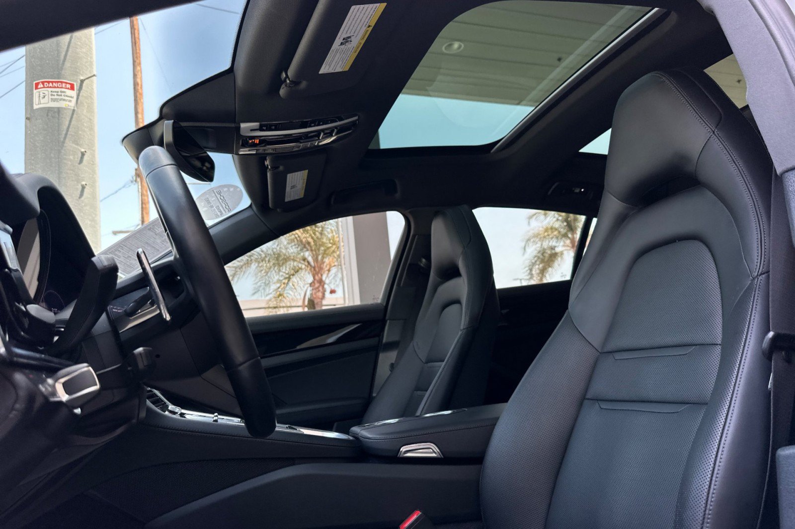 Certified 2023 Porsche Panamera 4S AWD/4WD image 5
