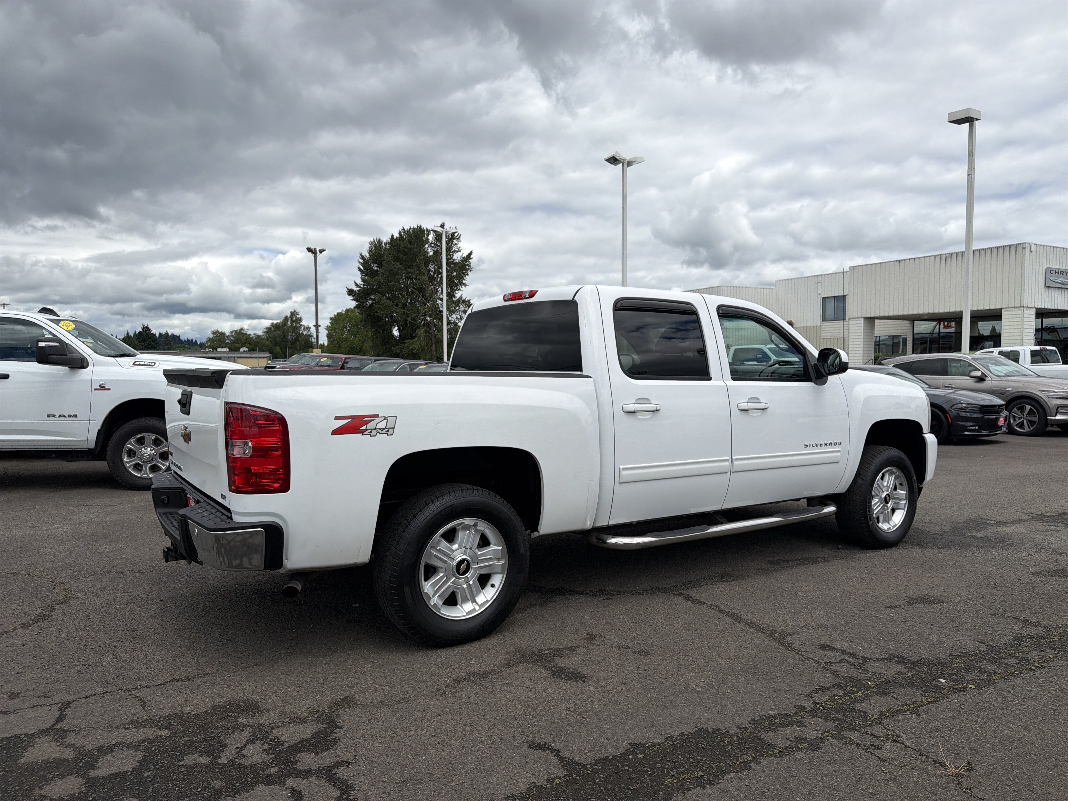 Used 2011 Chevrolet Silverado 1500 LTZ w/ LTZ Plus Package AWD/4WD image 5