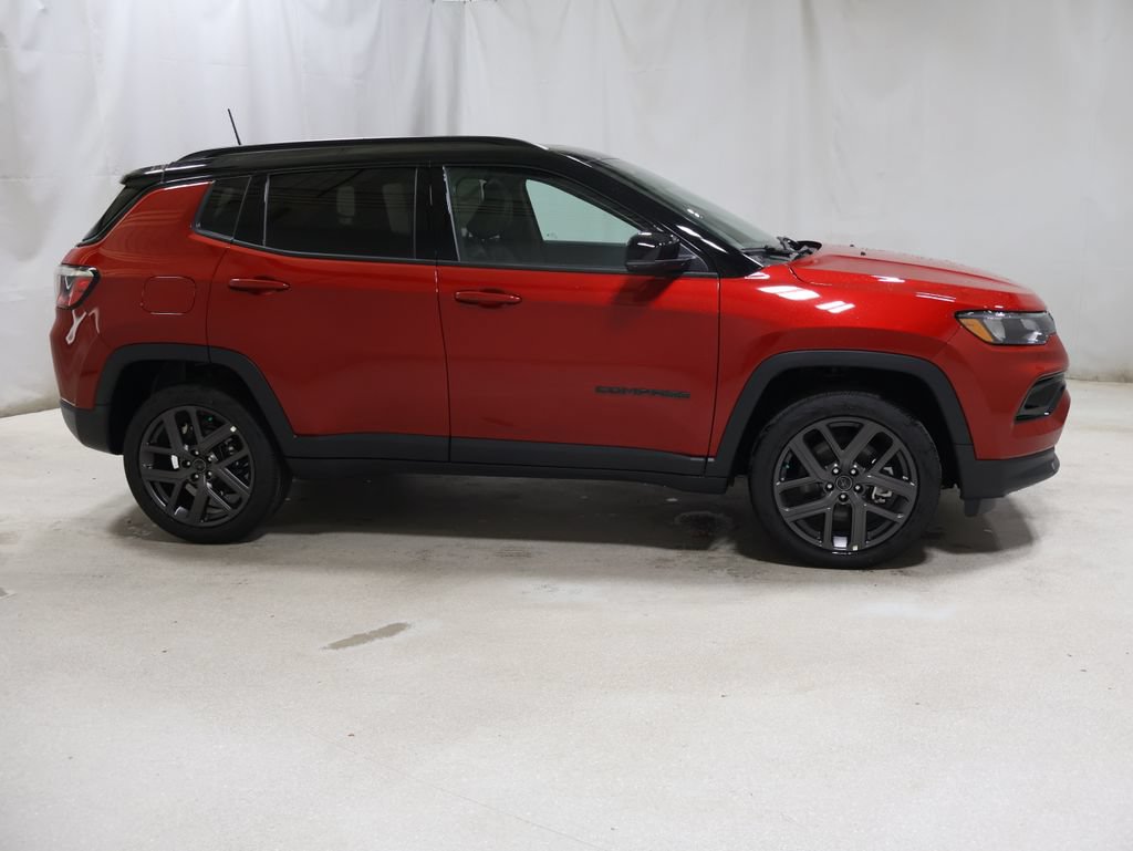 New 2026 Jeep Compass Limited w/ Sun, Sound & Navigation Group AWD/4WD image 8