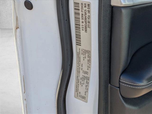 Used 2023 Jeep Grand Cherokee Limited image 25