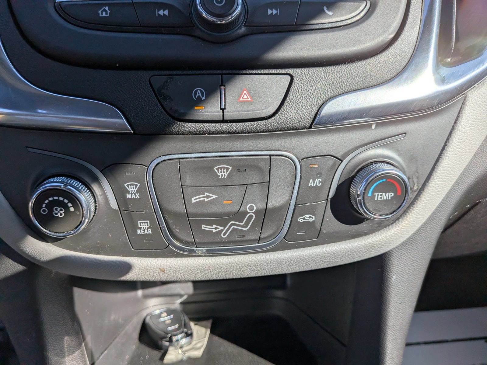 Used 2024 Chevrolet Equinox LS FWD image 51