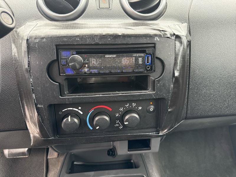 Used 2006 Mitsubishi Raider LS RWD image 9