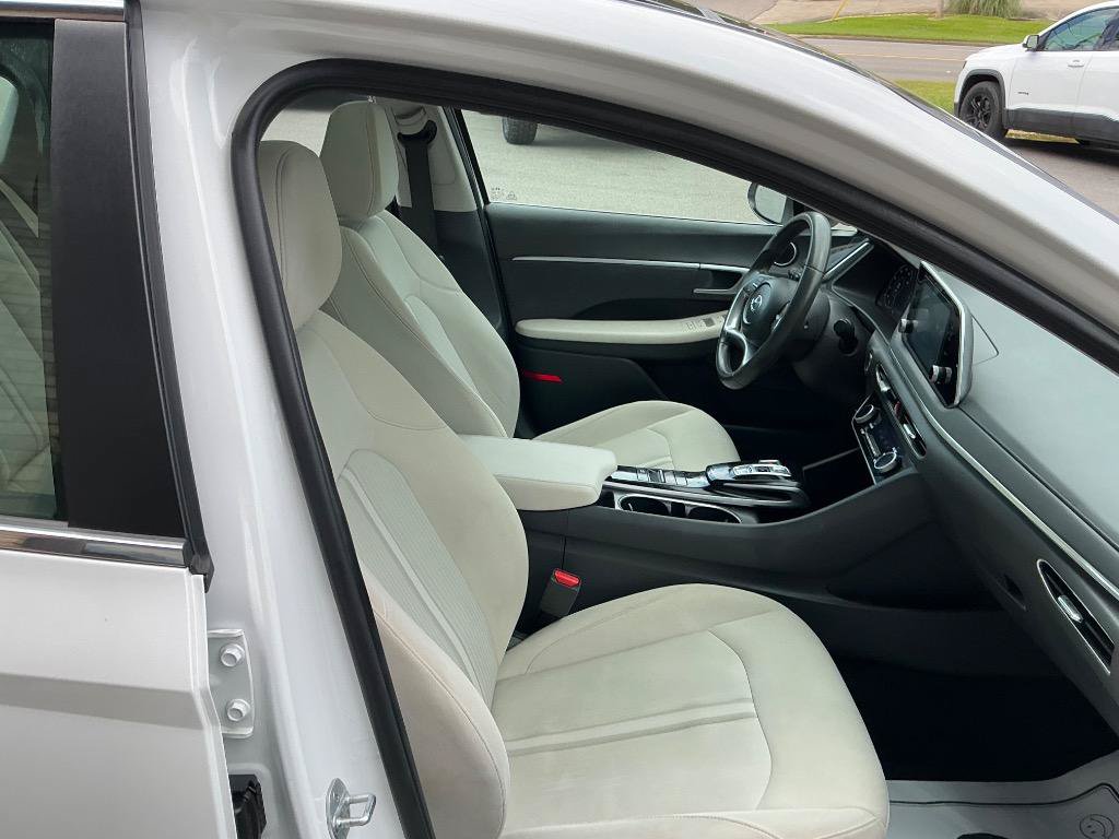 Used 2022 Hyundai Sonata SEL w/ Convenience Package FWD image 8
