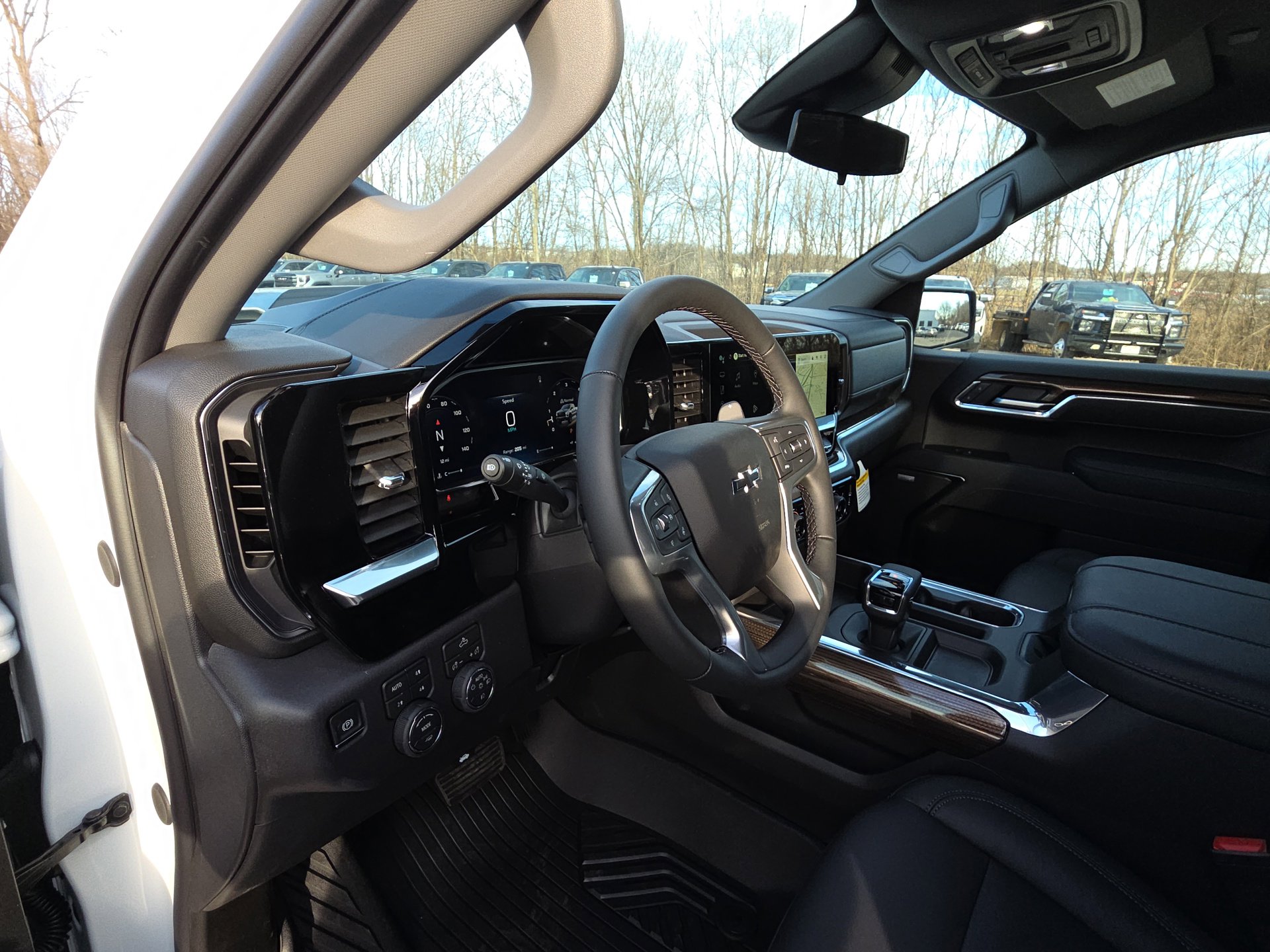 New 2026 Chevrolet Silverado 1500 LT Trail Boss w/ Convenience Package II image 15