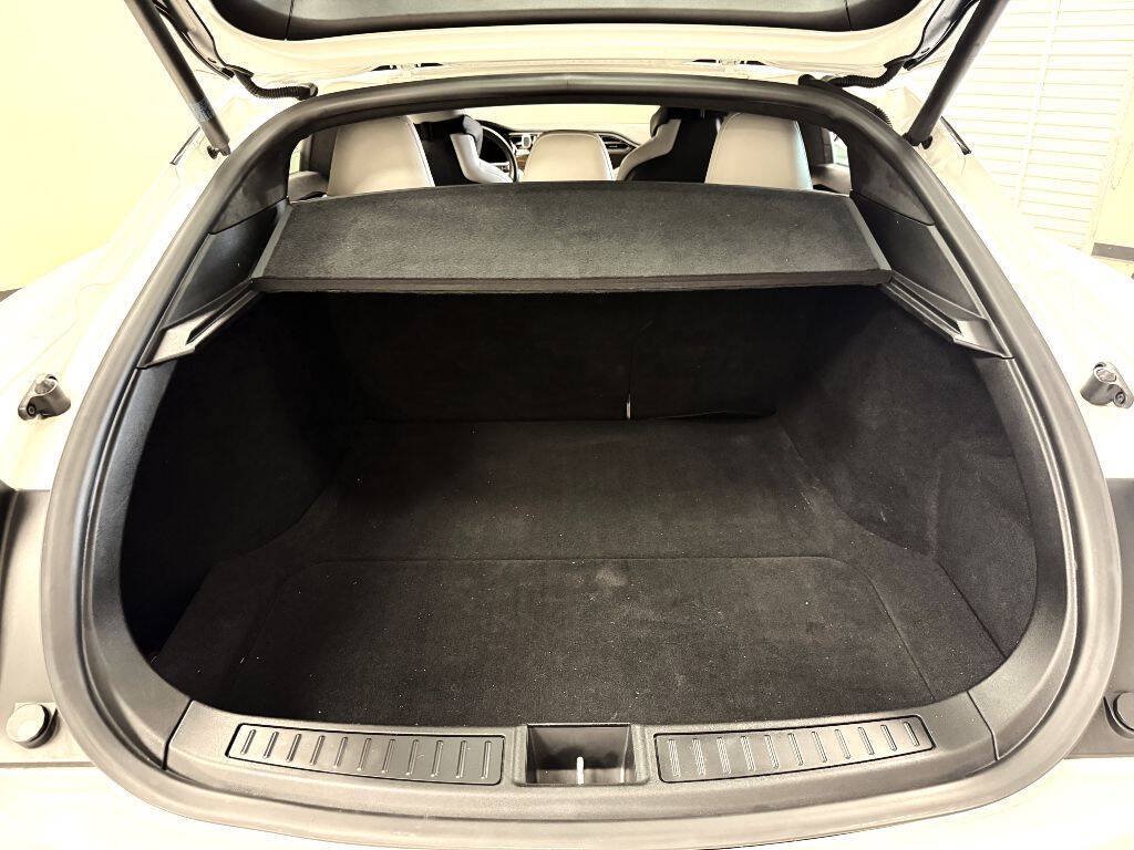 Used 2016 Tesla Model S 85 RWD image 22