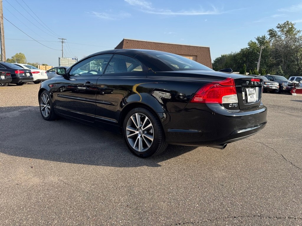 Used 2012 Volvo C70 T5 image 17