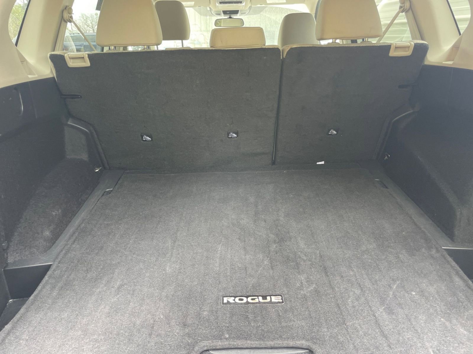 Used 2025 Nissan Rogue SV FWD image 33