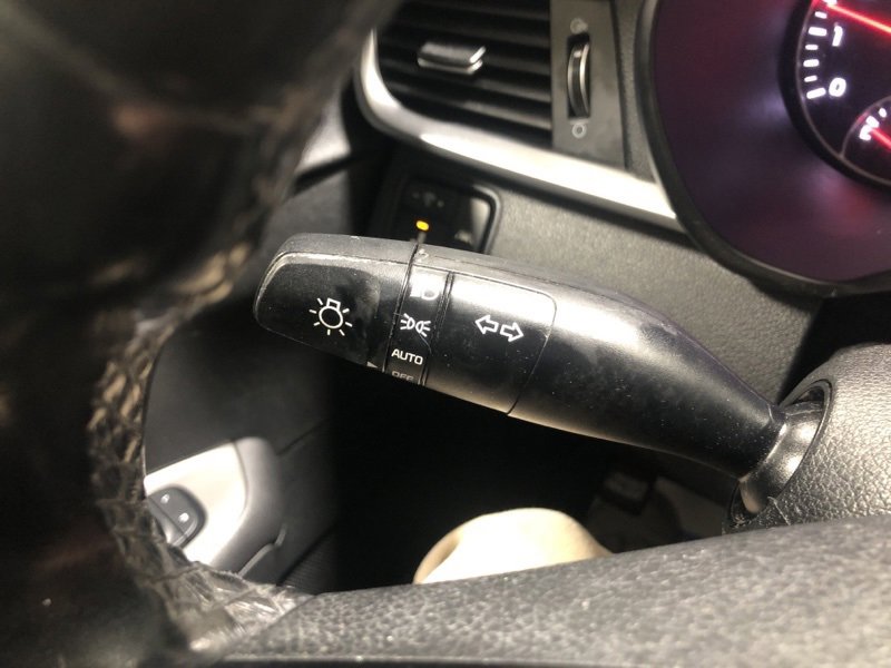 Used 2020 Kia Optima SE image 23