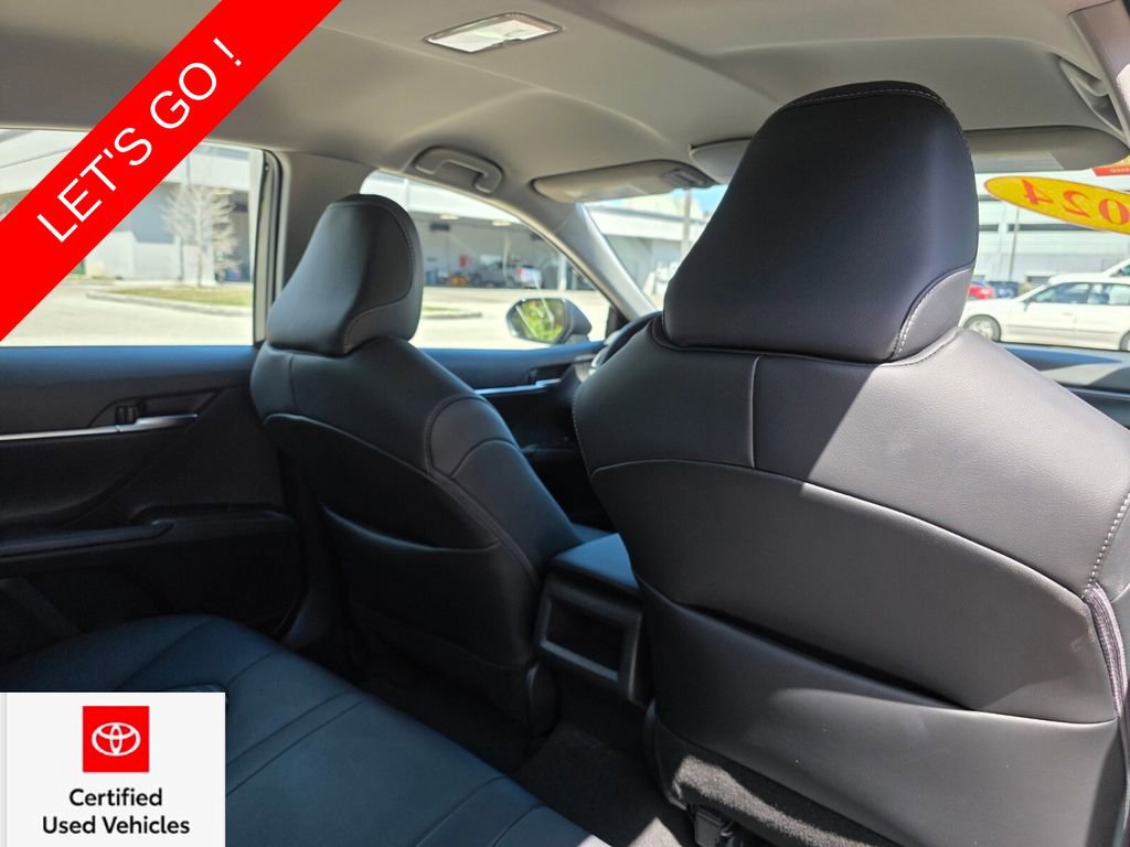 Used 2024 Toyota Camry SE FWD image 16