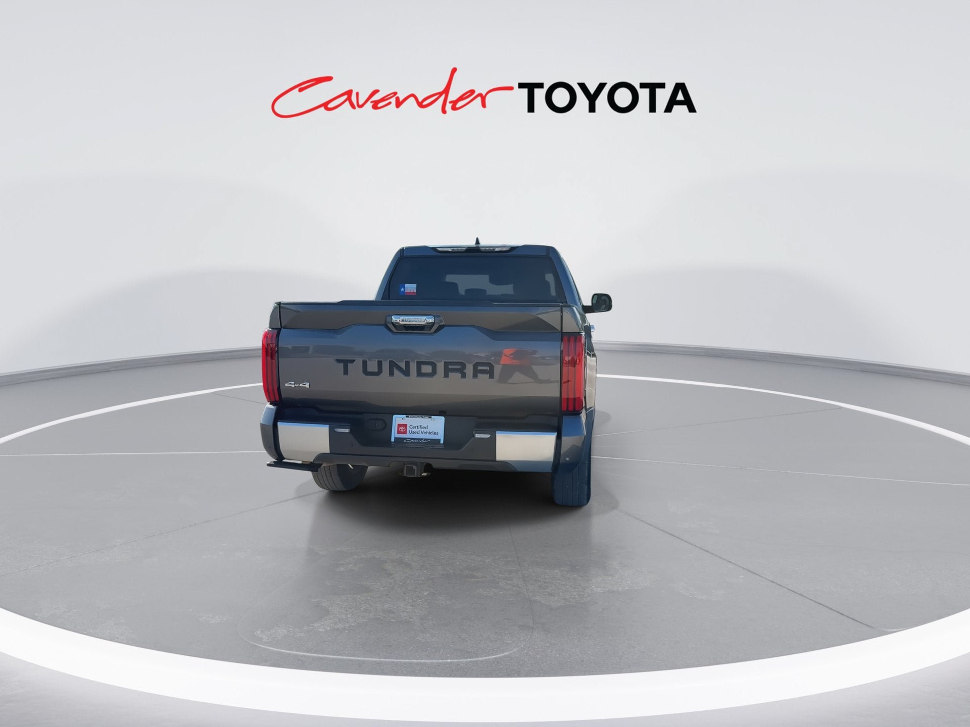Used 2023 Toyota Tundra Limited w/ Power Package AWD/4WD image 7