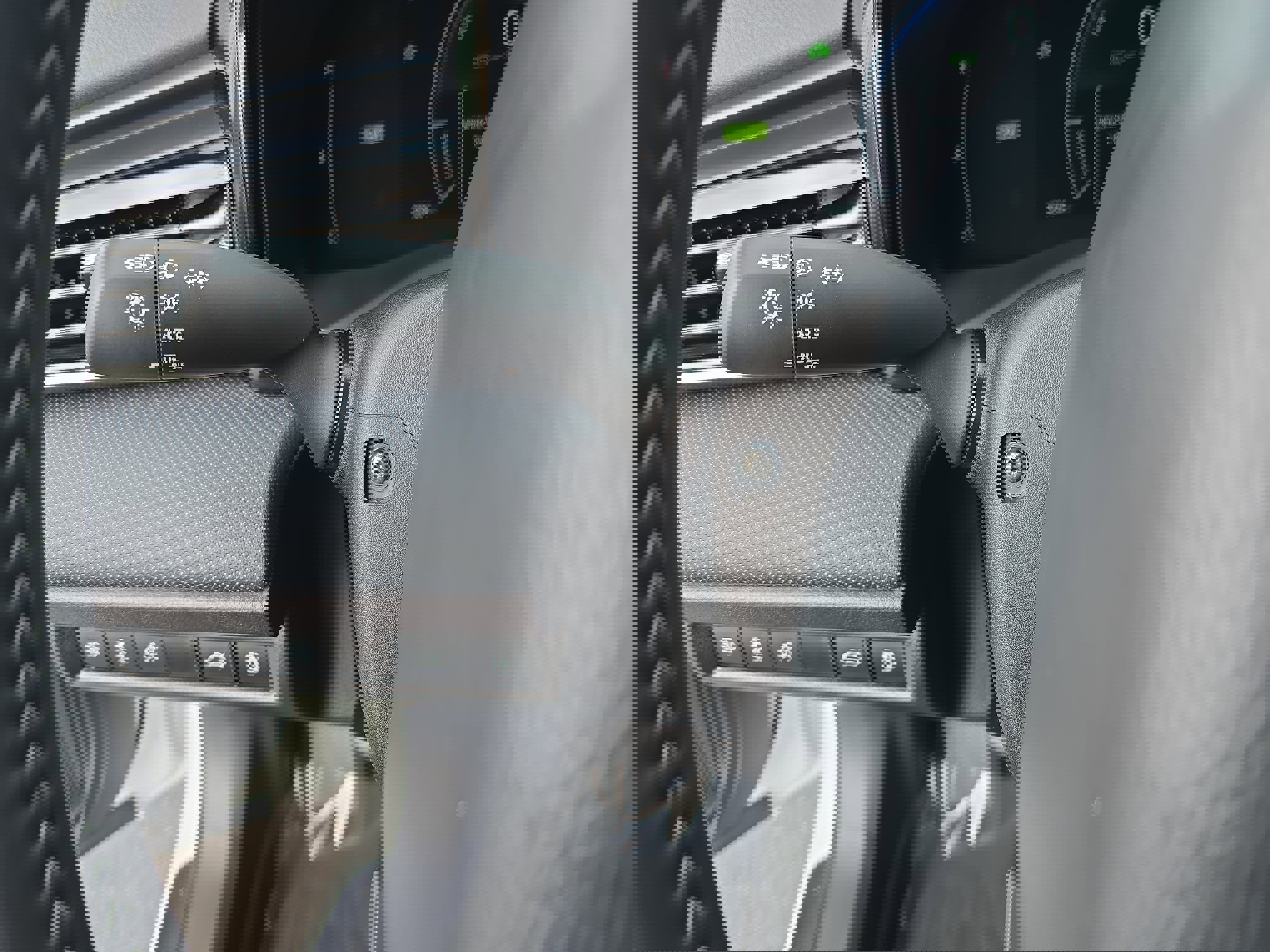 Used 2025 Toyota Camry SE image 26