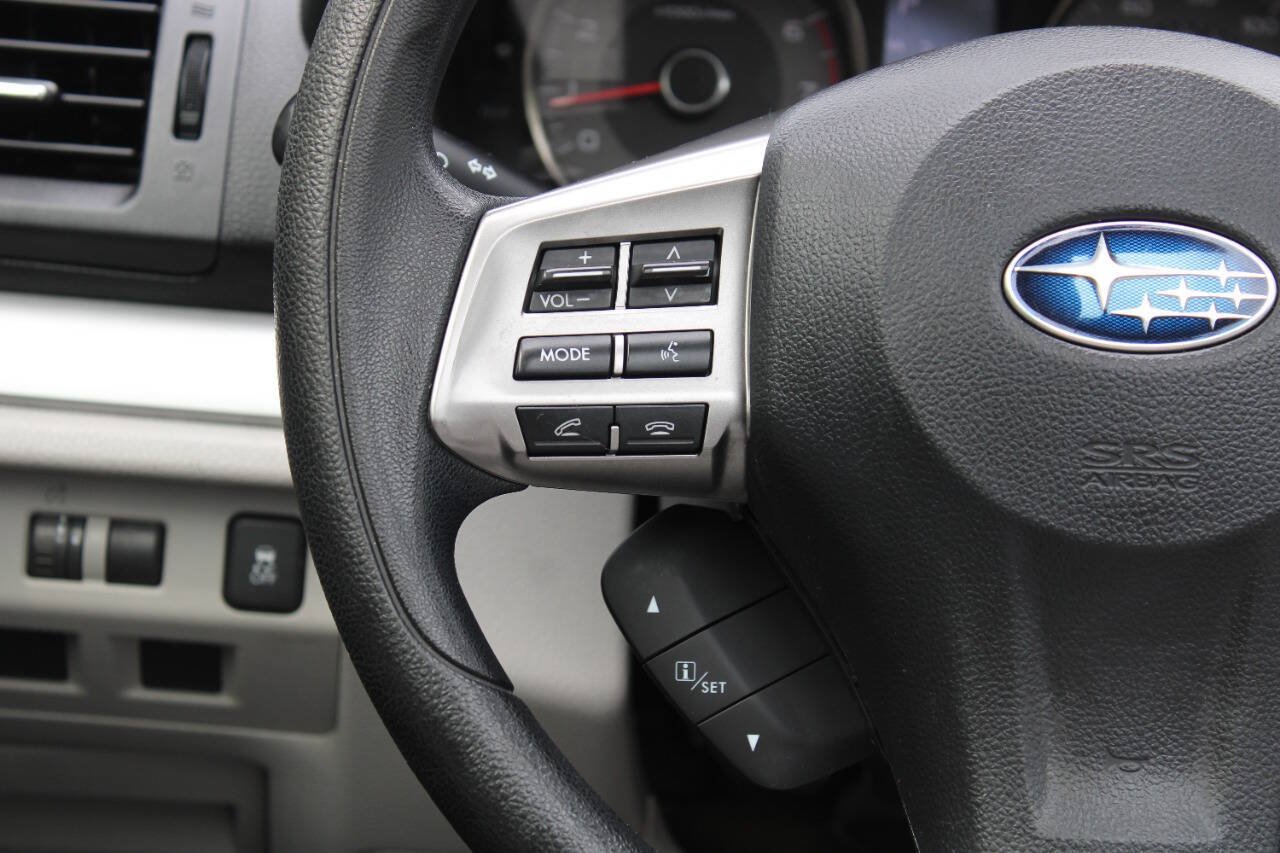 Used 2015 Subaru Forester 2.5i Premium AWD/4WD image 36