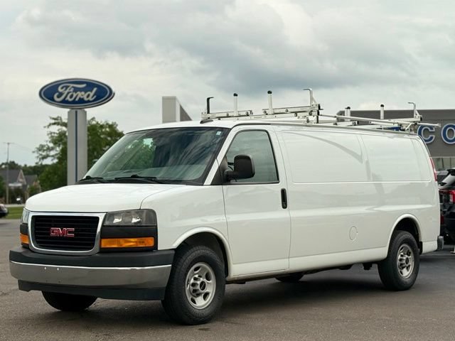Used 2017 GMC Savana 3500 Extended RWD image 39