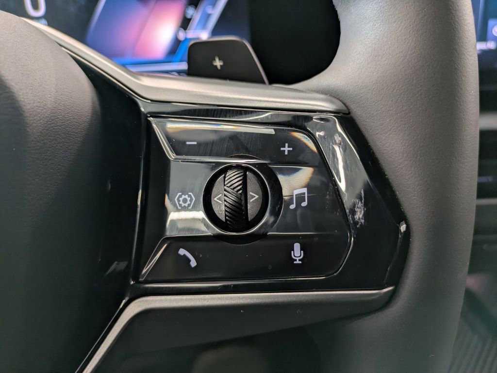 Certified 2025 BMW 530i xDrive w/ Premium Package image 19