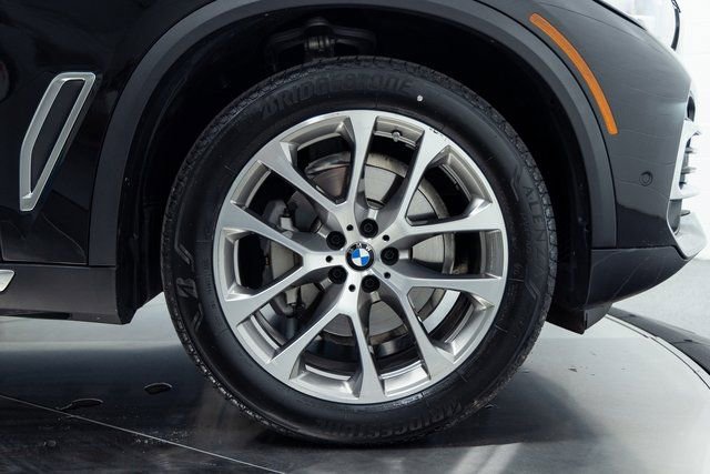 Certified 2022 BMW X5 xDrive40i w/ Premium Package image 27