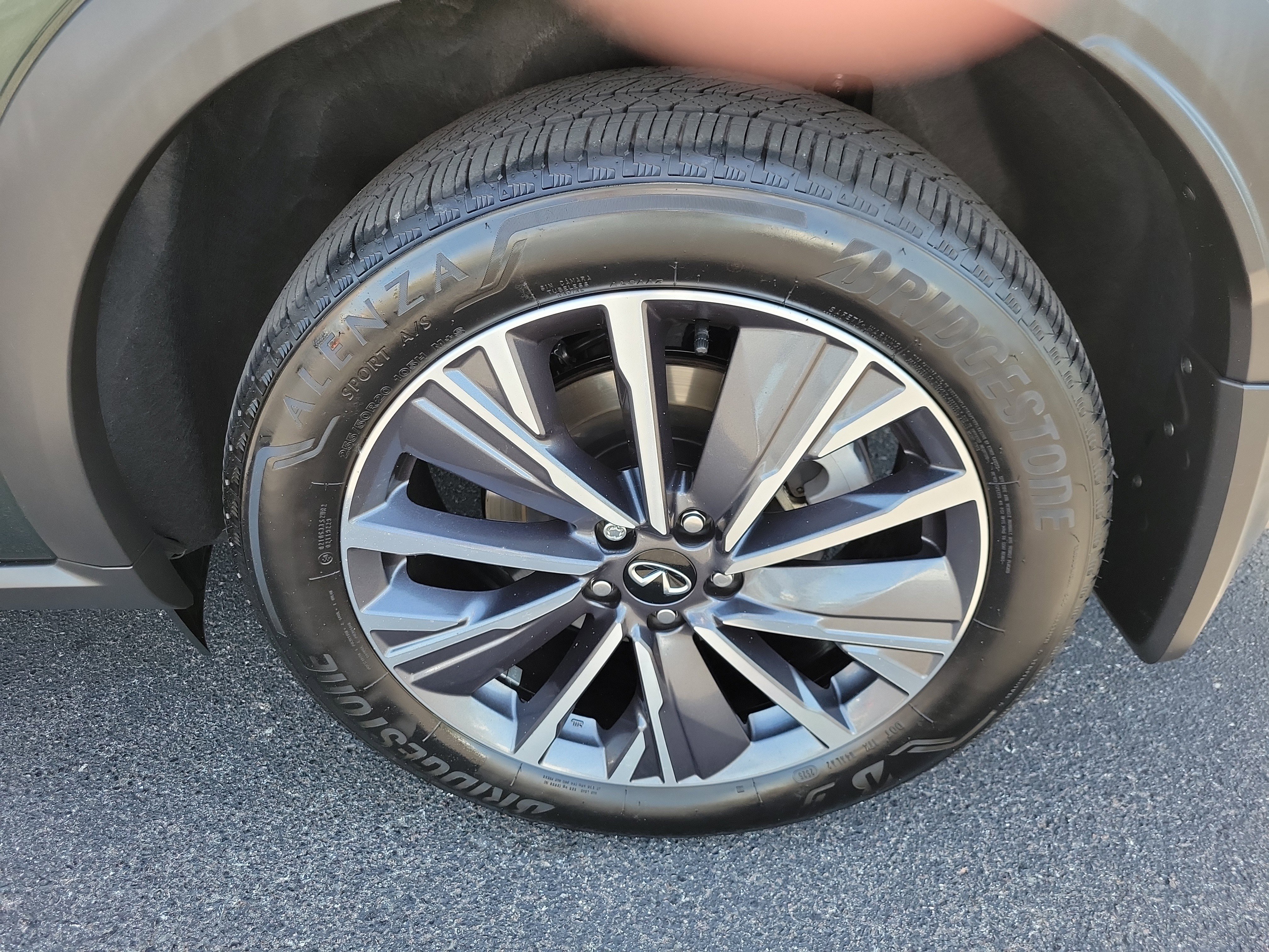 Certified 2026 INFINITI QX60 Luxe w/ Cargo Package image 36