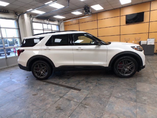 New 2026 Ford Explorer ST w/ Sun And Sound Package AWD/4WD image 8