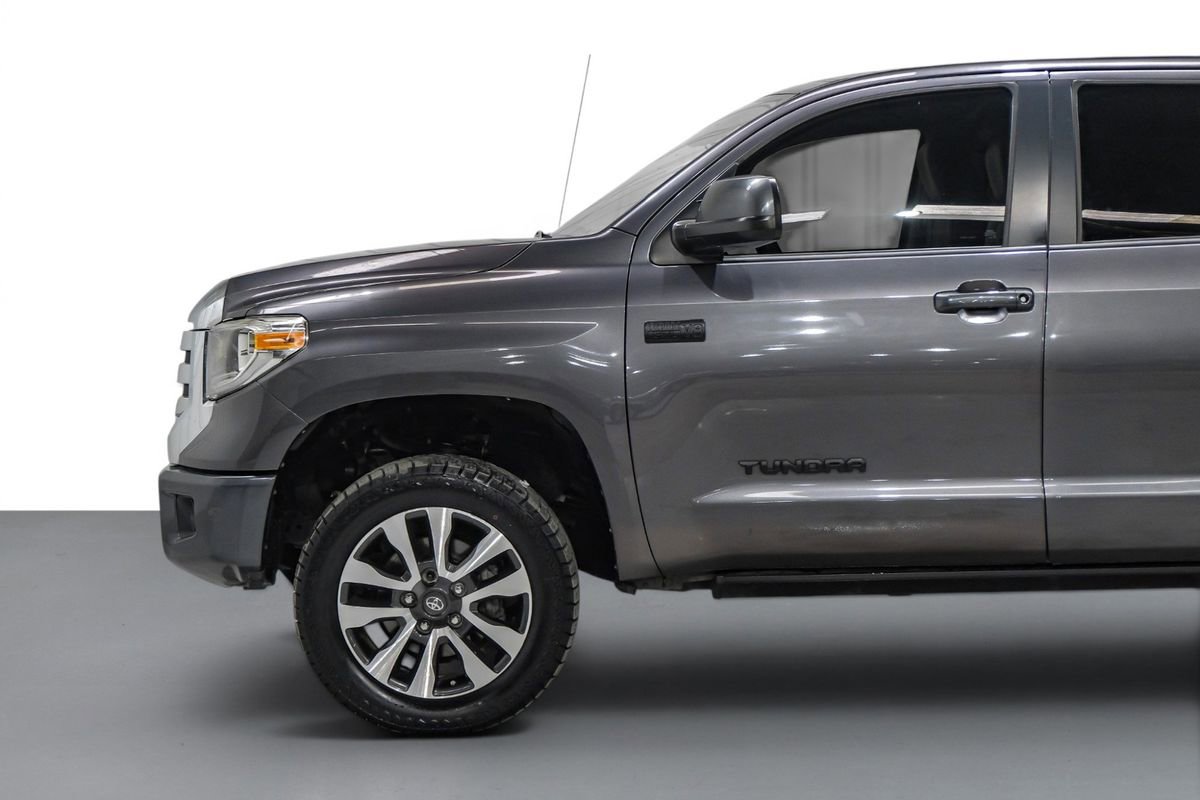Used 2018 Toyota Tundra Limited AWD/4WD image 9