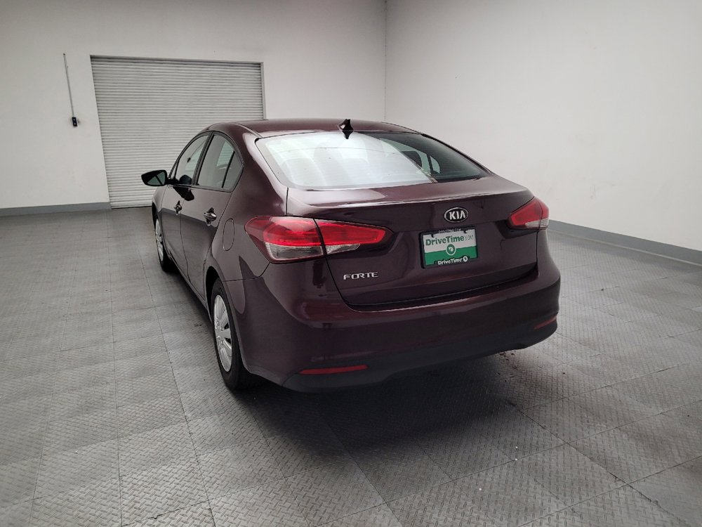 Used 2017 Kia Forte LX FWD image 6