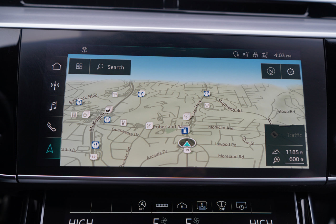 Used 2022 Audi S8 w/ S8 Comfort Plus Package image 34