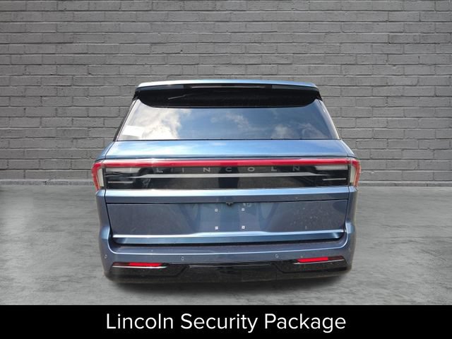 New 2027 Lincoln Navigator Reserve w/ Jet Appearance Package AWD/4WD image 6