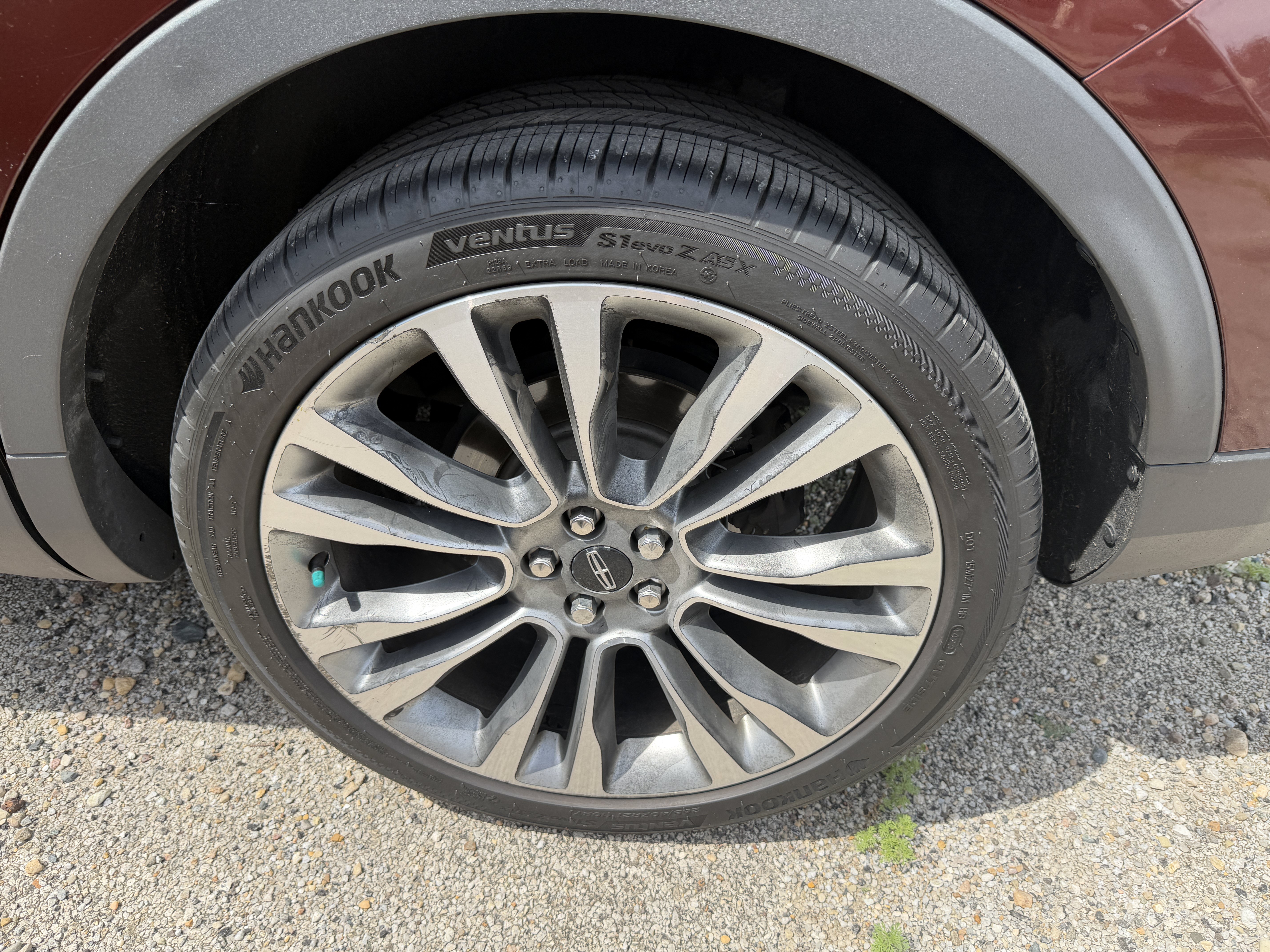 Used 2016 Lincoln MKX Reserve w/ Cargo Accessories Package AWD/4WD image 12