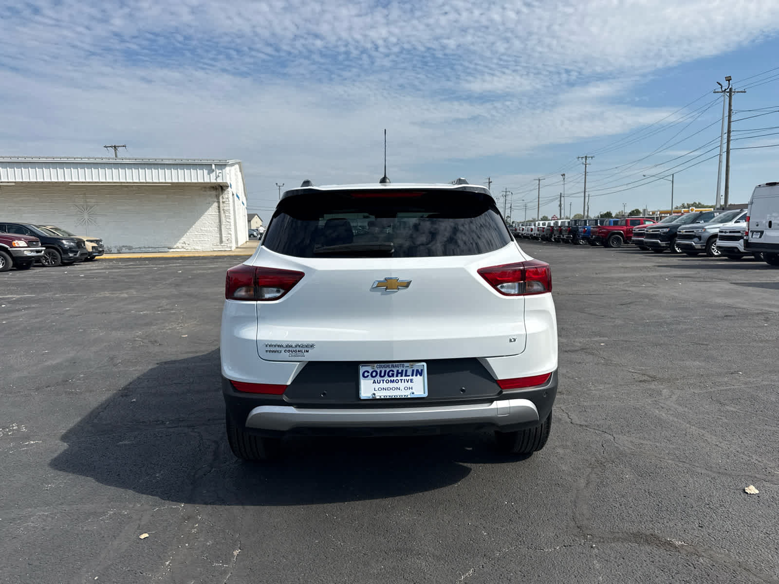 Used 2025 Chevrolet TrailBlazer LT w/ LT Cold Weather Package AWD/4WD image 4