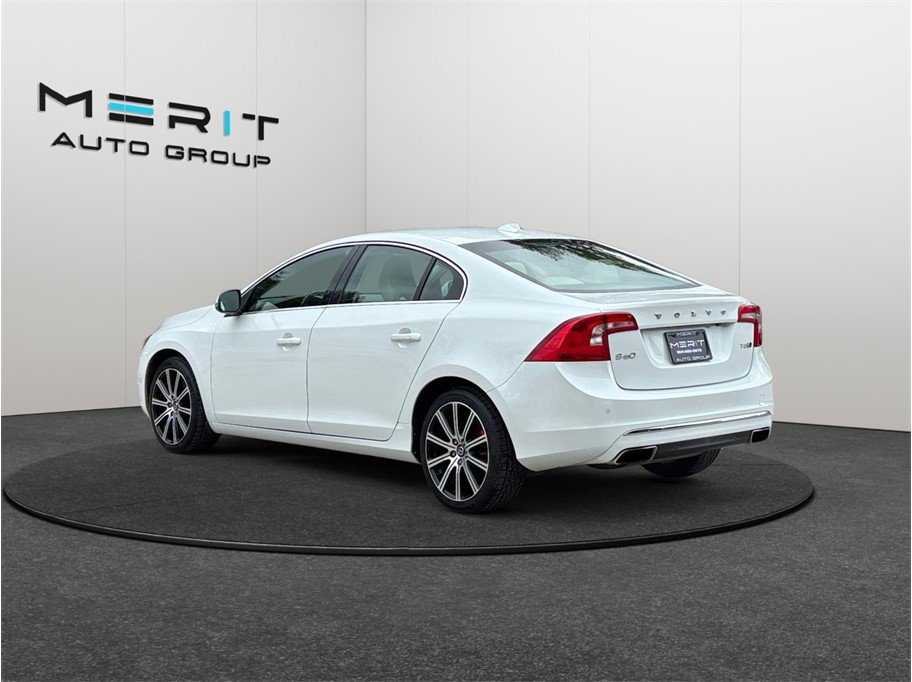 Used 2016 Volvo S60 T5 Inscription Platinum w/ Climate Package AWD/4WD image 7