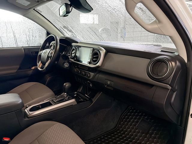 Used 2021 Toyota Tacoma TRD Sport AWD/4WD image 12
