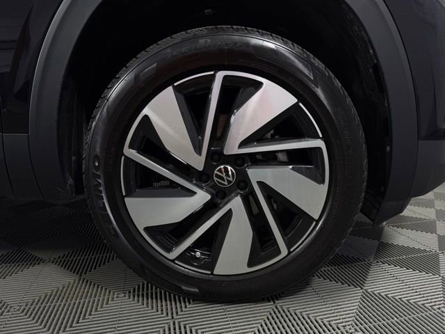 Used 2025 Volkswagen Atlas SE FWD image 11
