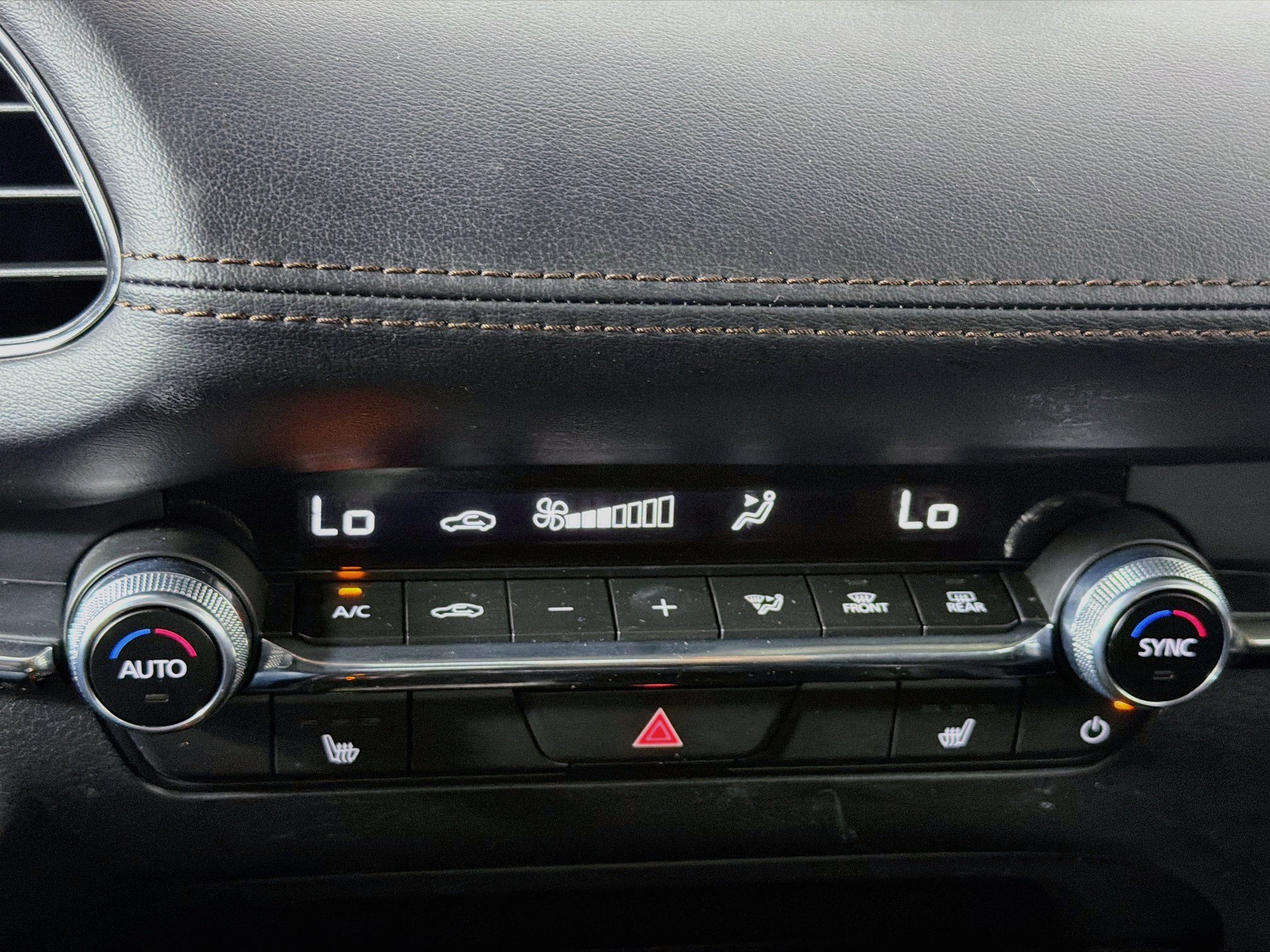 Used 2025 MAZDA MAZDA3 s FWD image 24