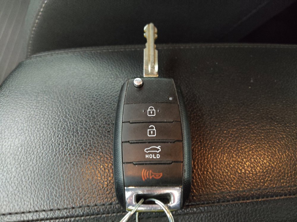 Used 2017 Kia Forte LX w/ LX Popular Package image 32