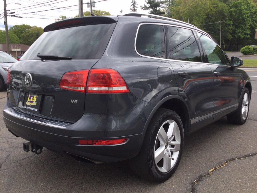 Used 2012 Volkswagen Touareg VR6 AWD/4WD image 8