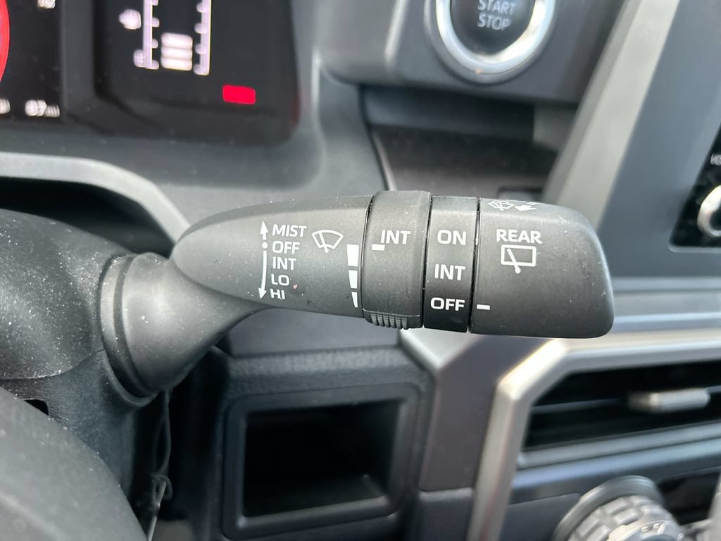 Certified 2025 Toyota 4Runner SR5 AWD/4WD image 28
