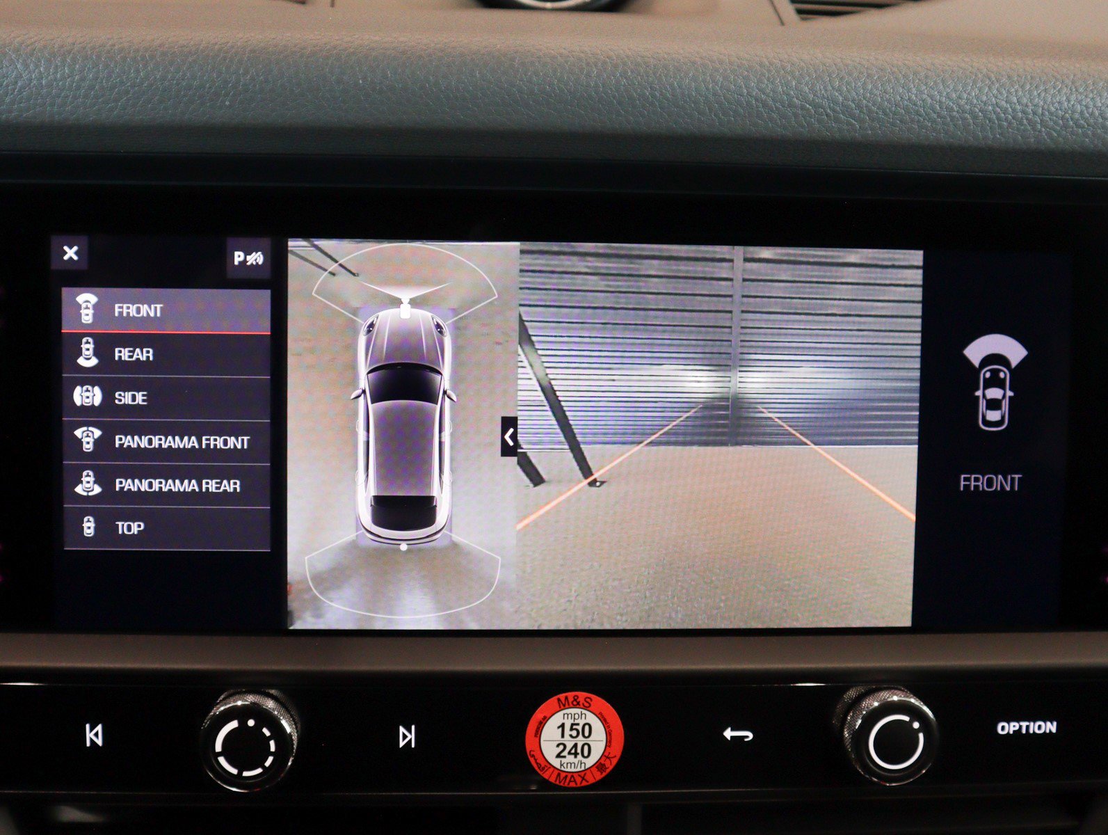 Used 2025 Porsche Macan image 21