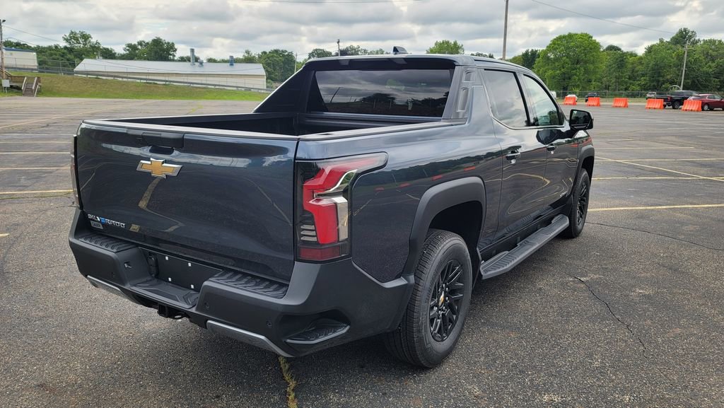 New 2026 Chevrolet Silverado EV LT image 12