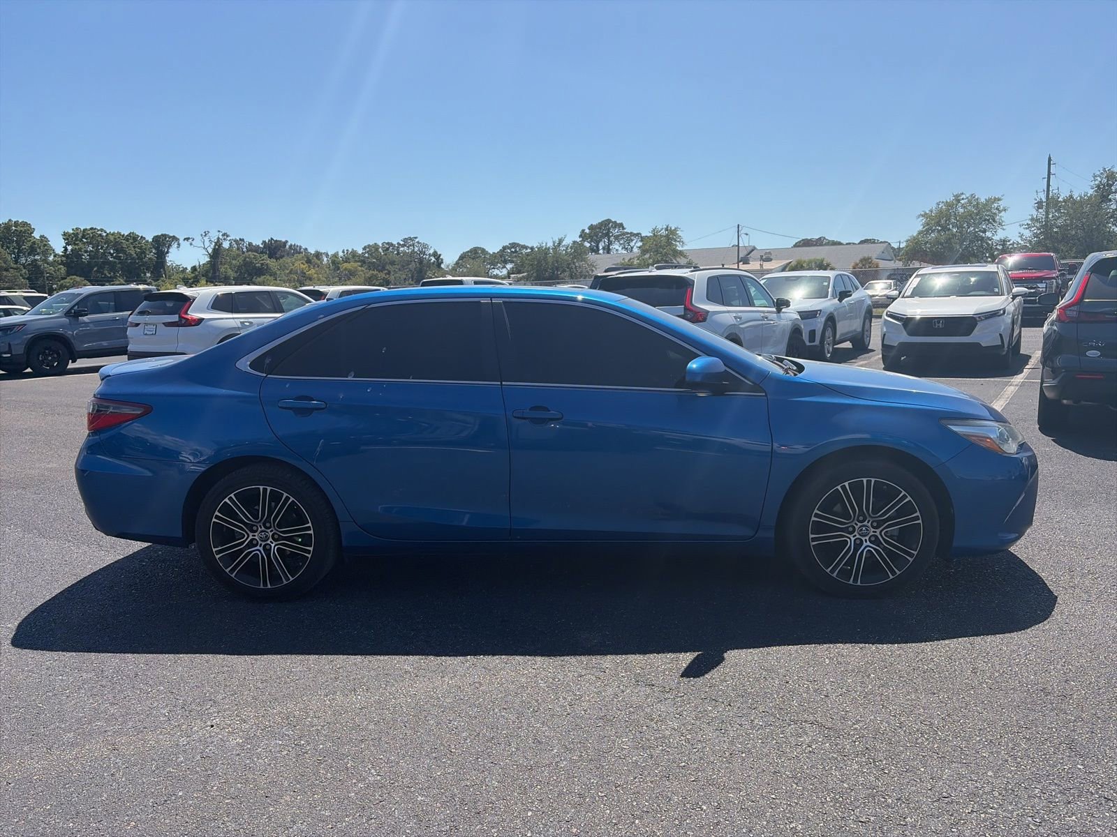 Used 2016 Toyota Camry SE FWD image 8
