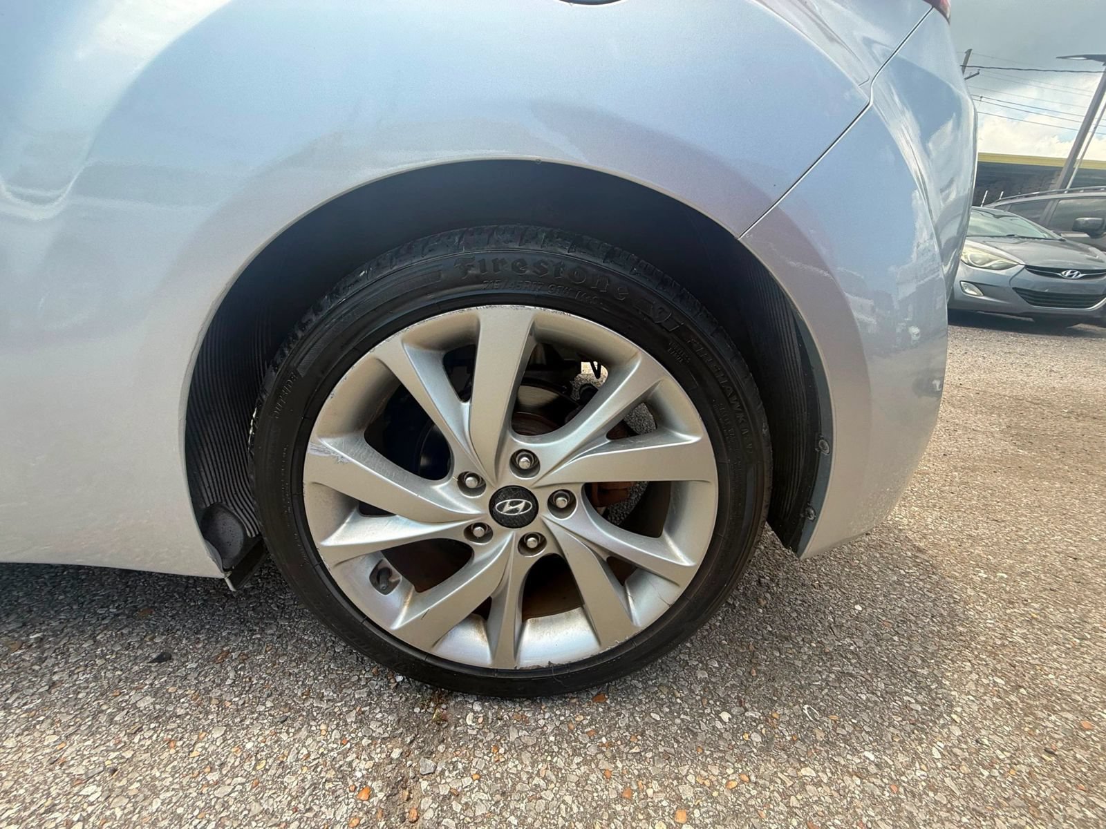 Used 2016 Hyundai Veloster FWD image 7