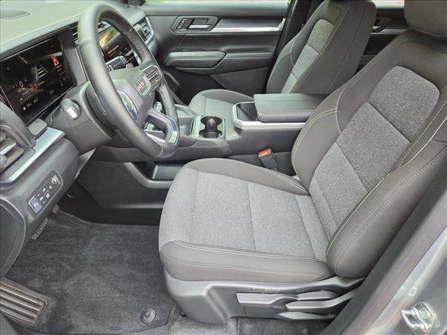 Used 2026 GMC Terrain Elevation w/ Black Edition AWD/4WD image 16