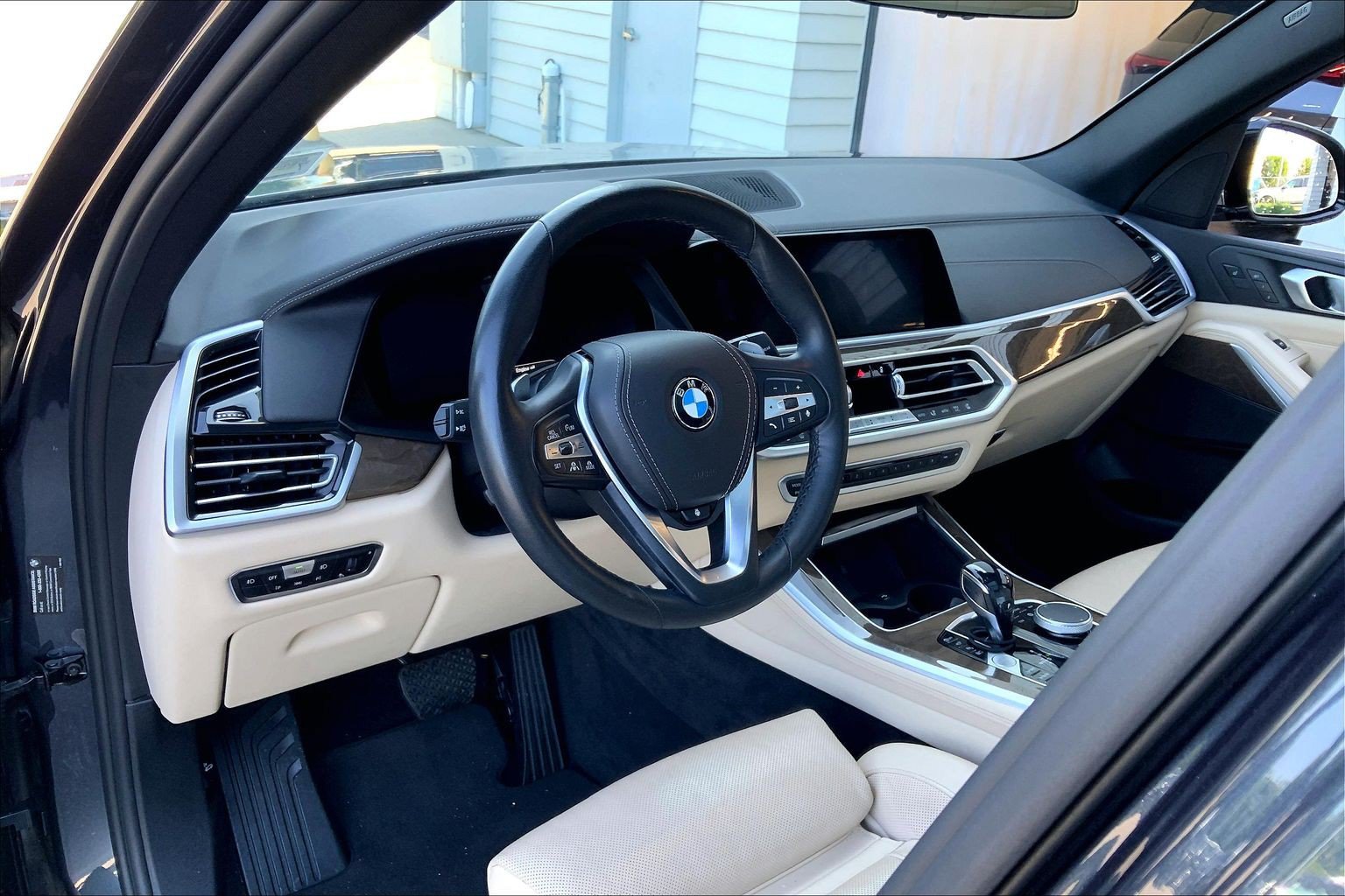 Used 2021 BMW X5 xDrive45e AWD/4WD image 4