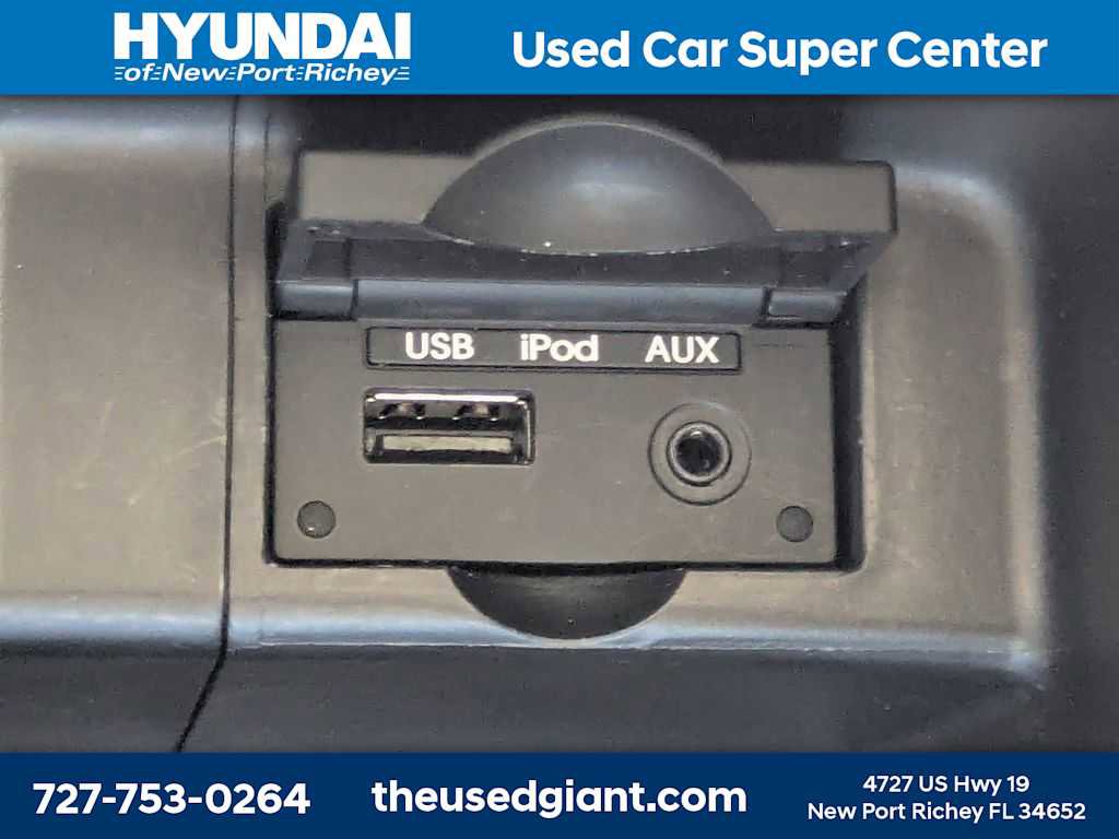 Used 2009 Hyundai Elantra w/ Premium-Sport Pkg 2 image 27